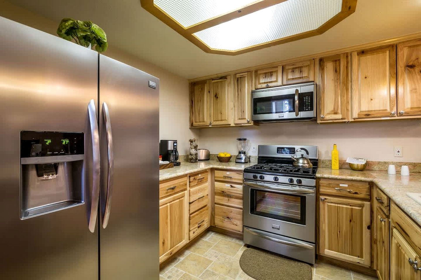 Lovely Mountain Rental Ideal for Large Groups near Yosemite Valley, California