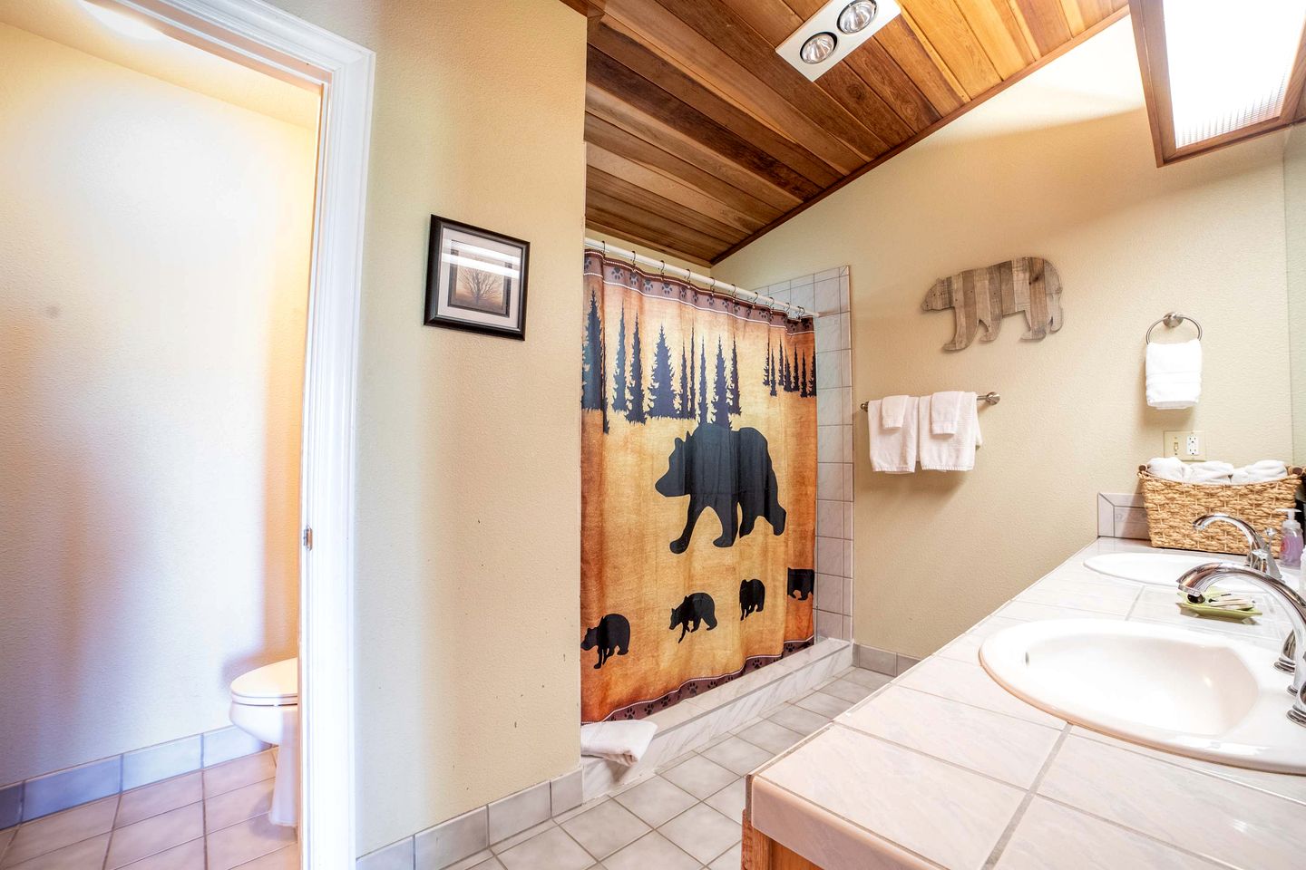 Lovely Mountain Rental Ideal for Large Groups near Yosemite Valley, California