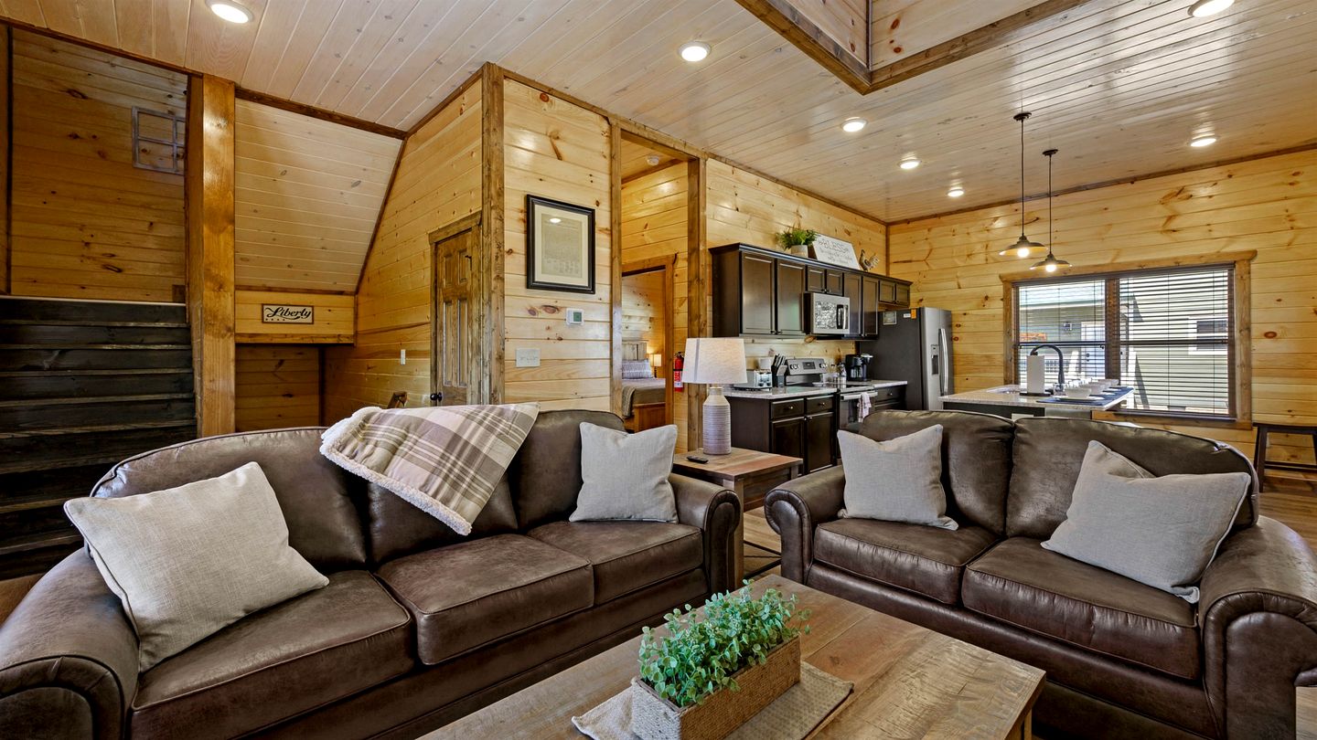 Mountain Retreat with Perfect for Groups in Pigeon Forge, Tennesee