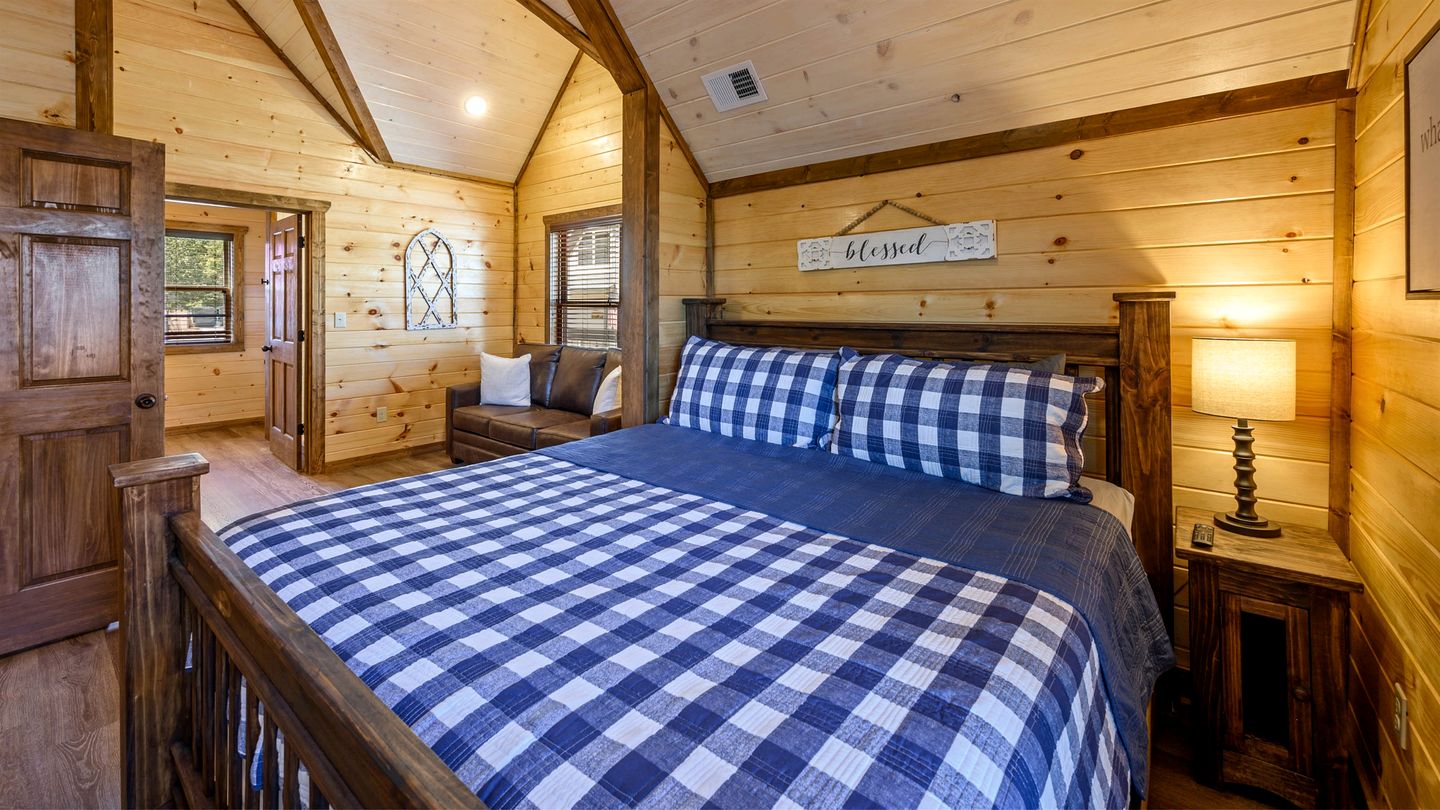 Mountain Retreat with Perfect for Groups in Pigeon Forge, Tennesee