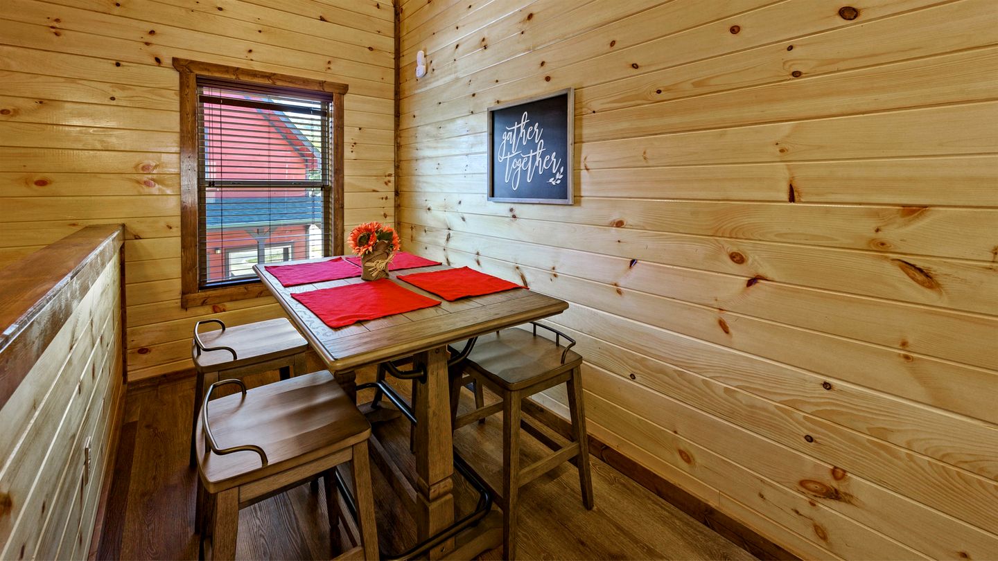 Mountain Retreat with Perfect for Groups in Pigeon Forge, Tennesee