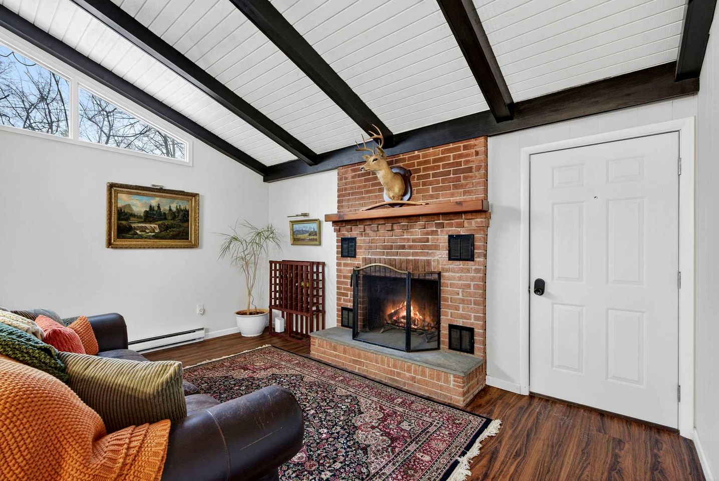 Spacious Mountain Retreat with Hot Tub & Screened Porch Near Wineries and Appalachian Trail | Harpers Ferry, WV