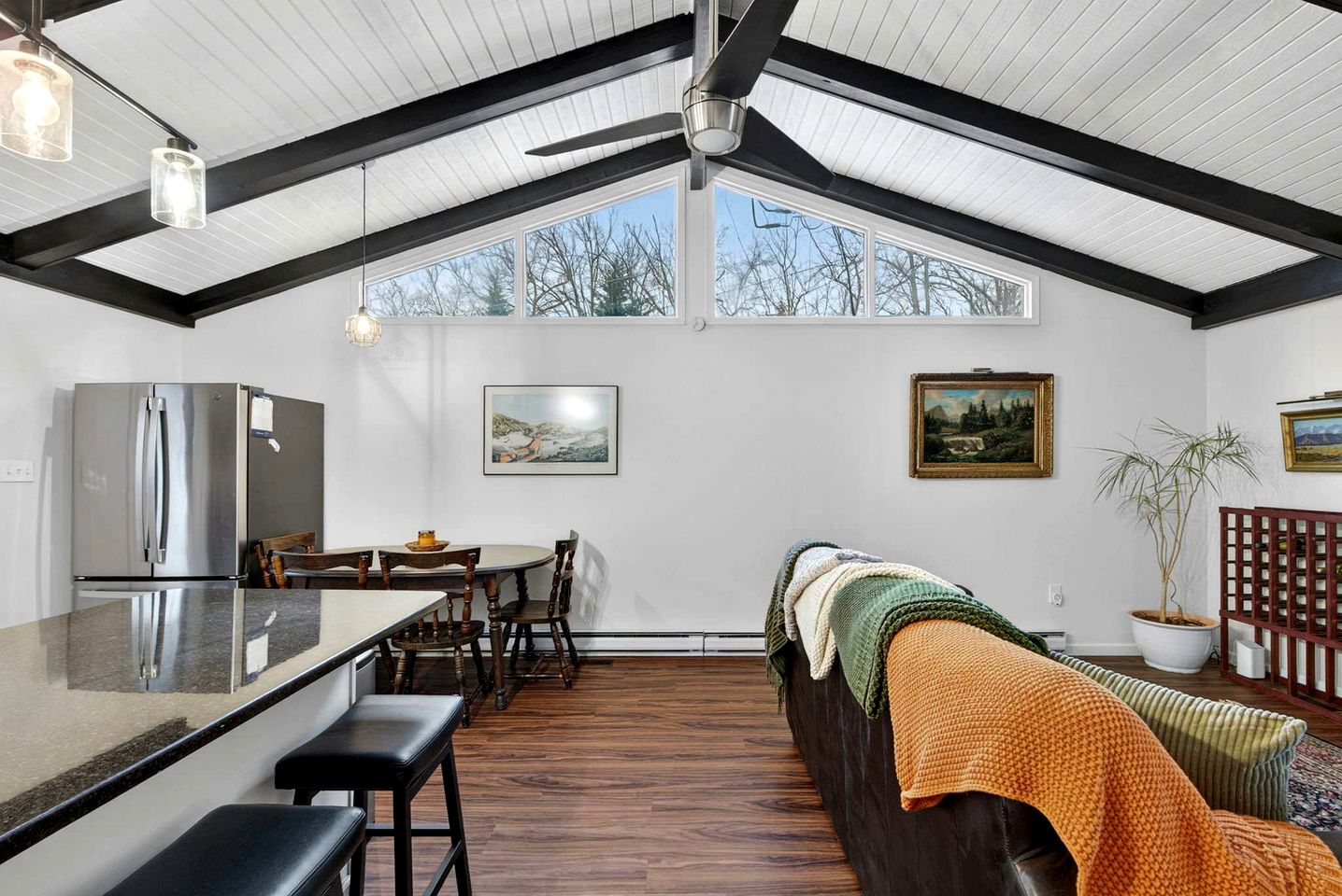 Spacious Mountain Retreat with Hot Tub & Screened Porch Near Wineries and Appalachian Trail | Harpers Ferry, WV