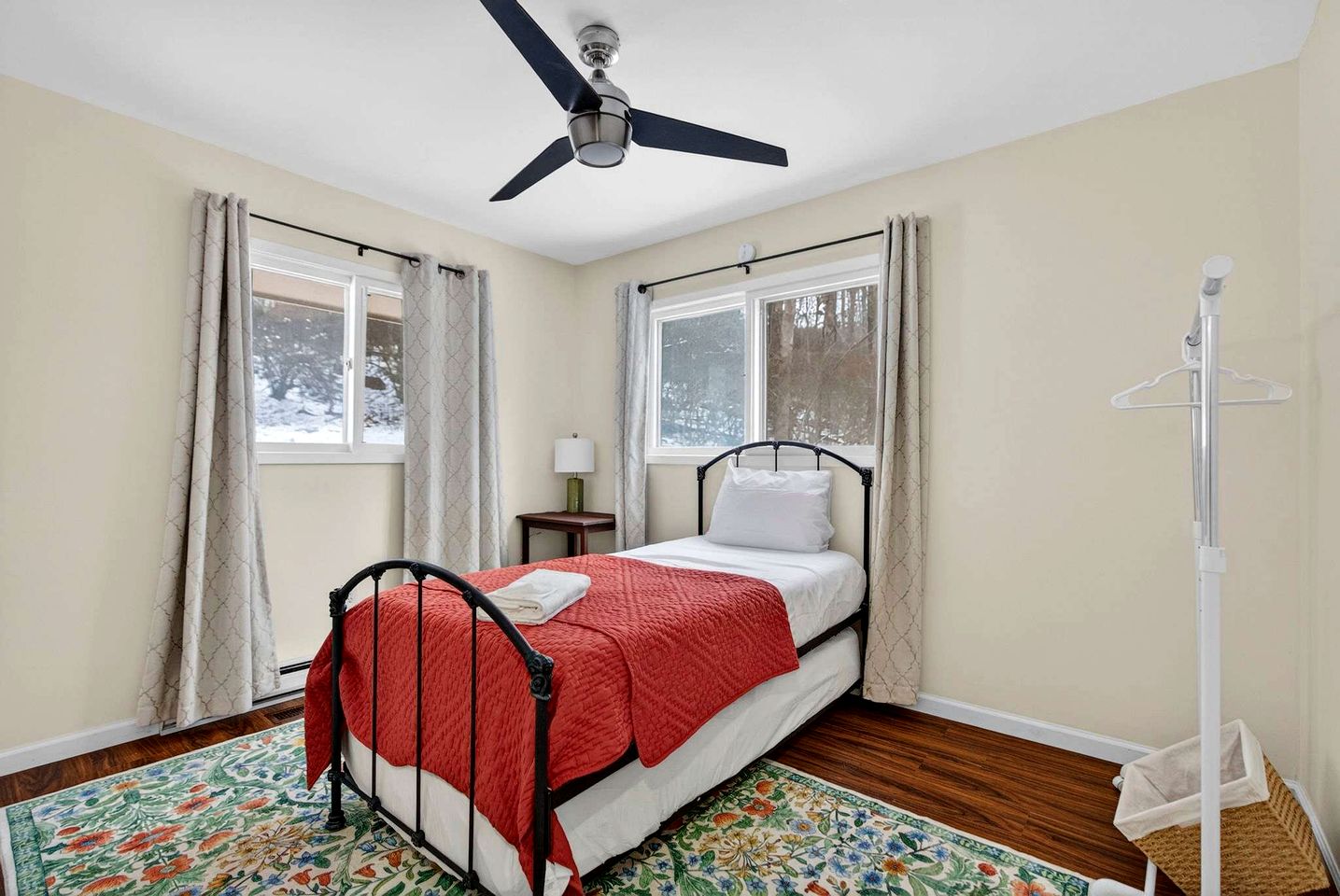 Spacious Mountain Retreat with Hot Tub & Screened Porch Near Wineries and Appalachian Trail | Harpers Ferry, WV