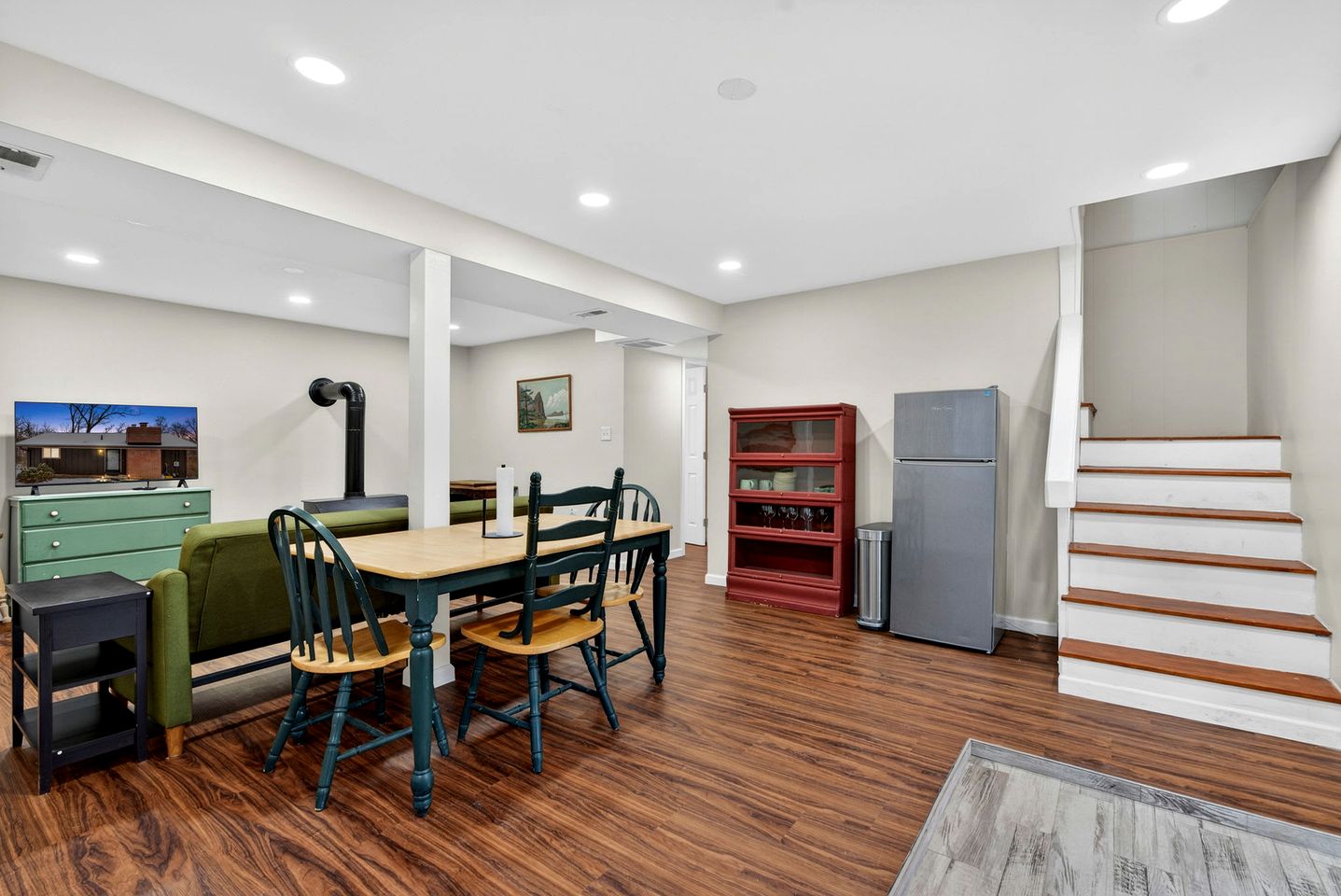 Spacious Mountain Retreat with Hot Tub & Screened Porch Near Wineries and Appalachian Trail | Harpers Ferry, WV