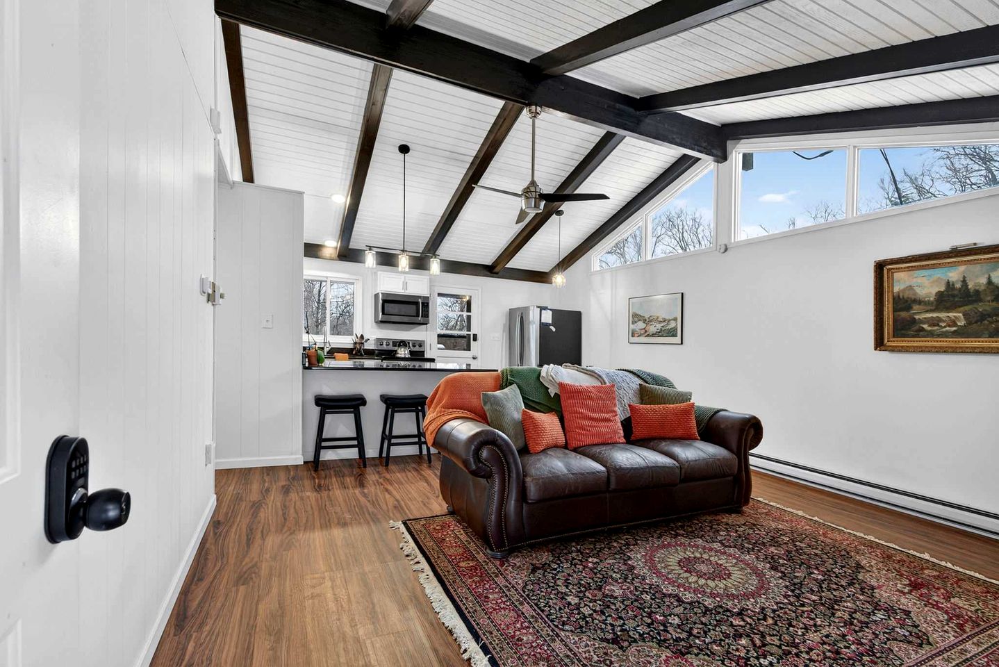 Spacious Mountain Retreat with Hot Tub & Screened Porch Near Wineries and Appalachian Trail | Harpers Ferry, WV