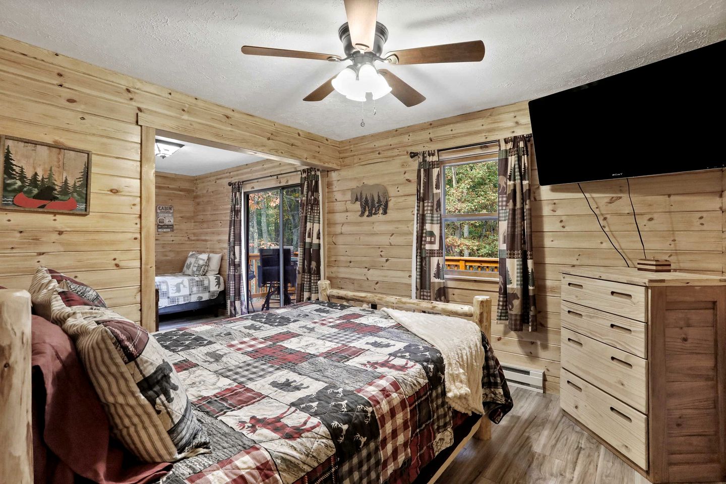 Spacious Mountain Retreat with Fireplace & Outdoor Fun Near Great Cacapon, West Virginia