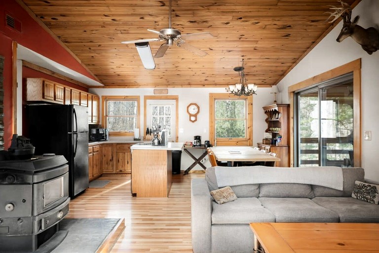 Cabins (United States of America, Great Cacapon, West Virginia)