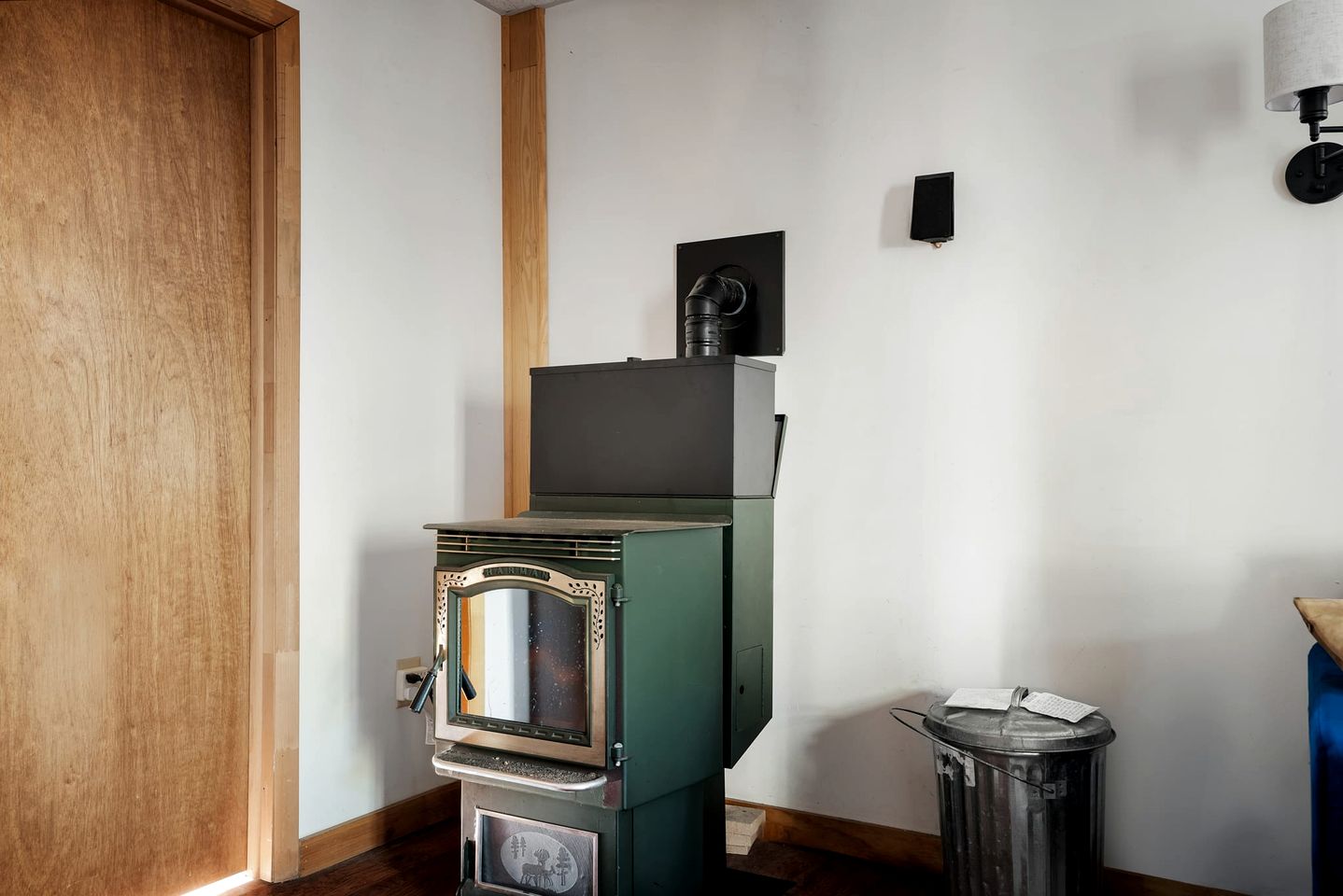 Mountain River Cabin with Hot Tub, Fire Pit and Kayaks for Your Fun Family Getaway in the Mountains of Great Cacapon, WV