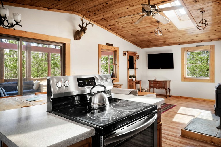 Cabins (United States of America, Great Cacapon, West Virginia)