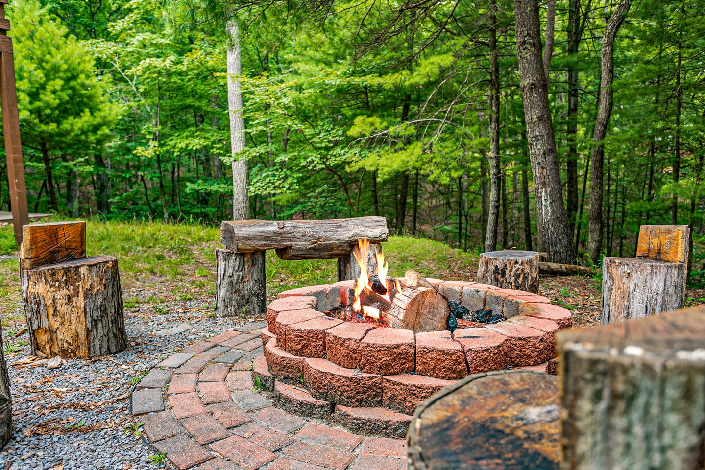 Mountain River Cabin with Hot Tub, Fire Pit and Kayaks for Your Fun Family Getaway in the Mountains of Great Cacapon, WV