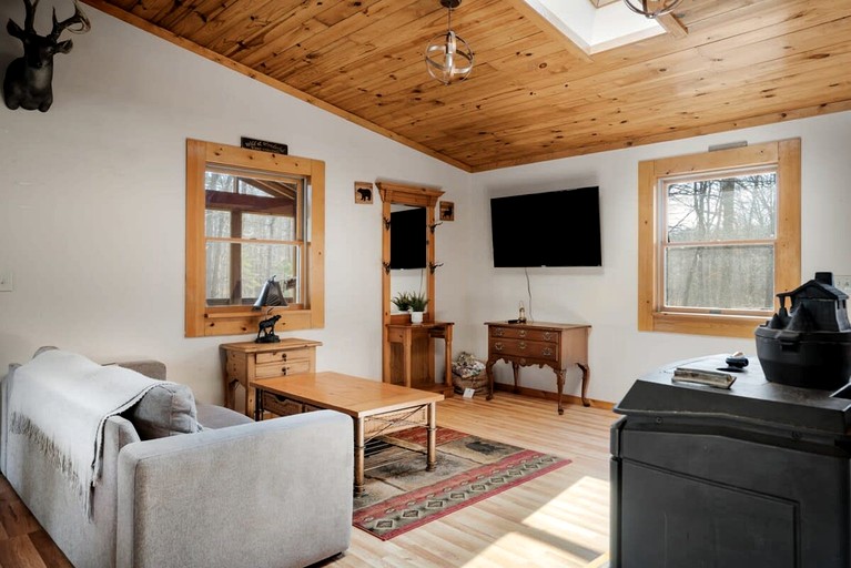 Cabins (United States of America, Great Cacapon, West Virginia)