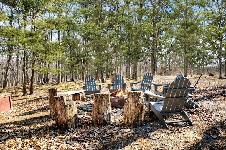 Cabins (United States of America, Great Cacapon, West Virginia)