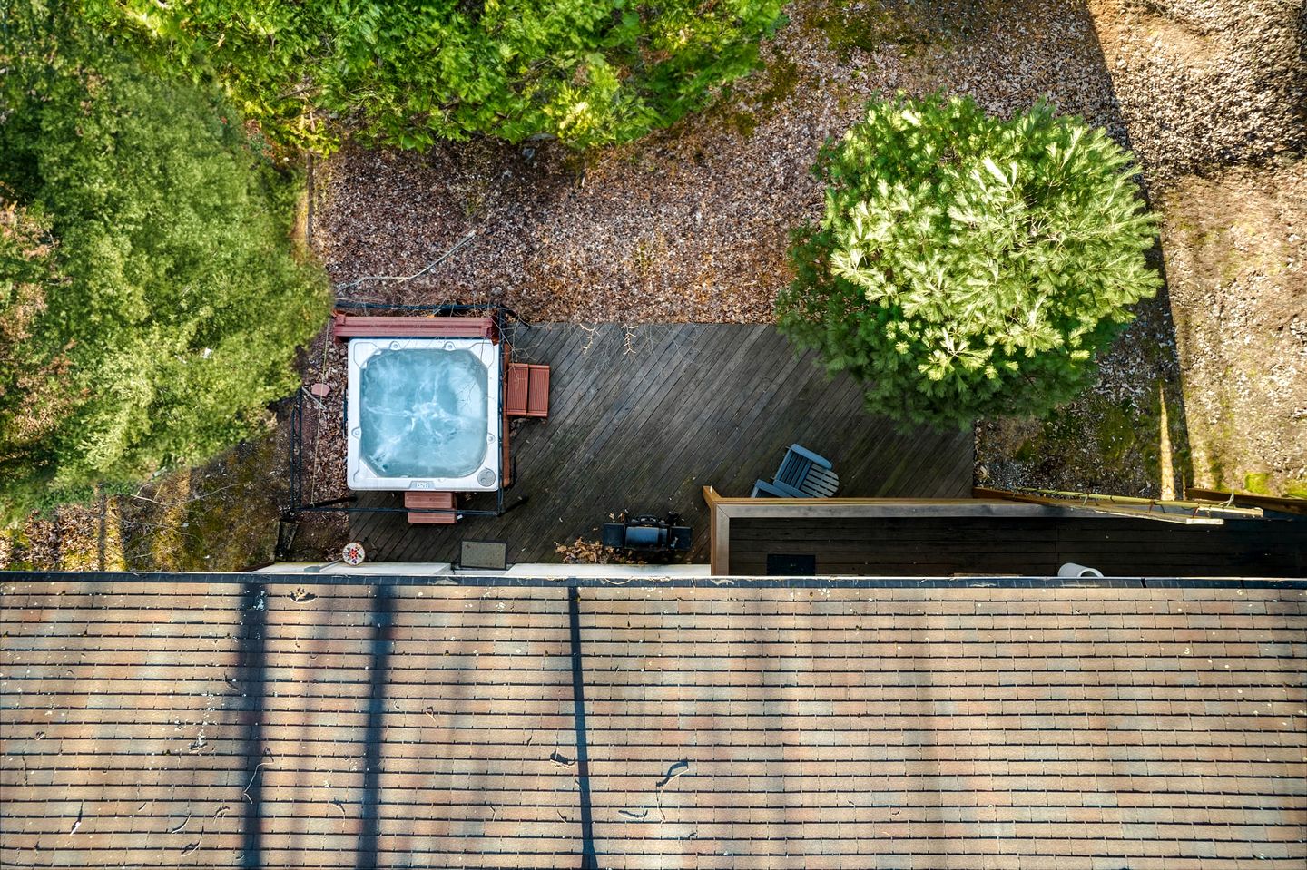 Mountain River Cabin with Hot Tub, Fire Pit and Kayaks for Your Fun Family Getaway in the Mountains of Great Cacapon, WV