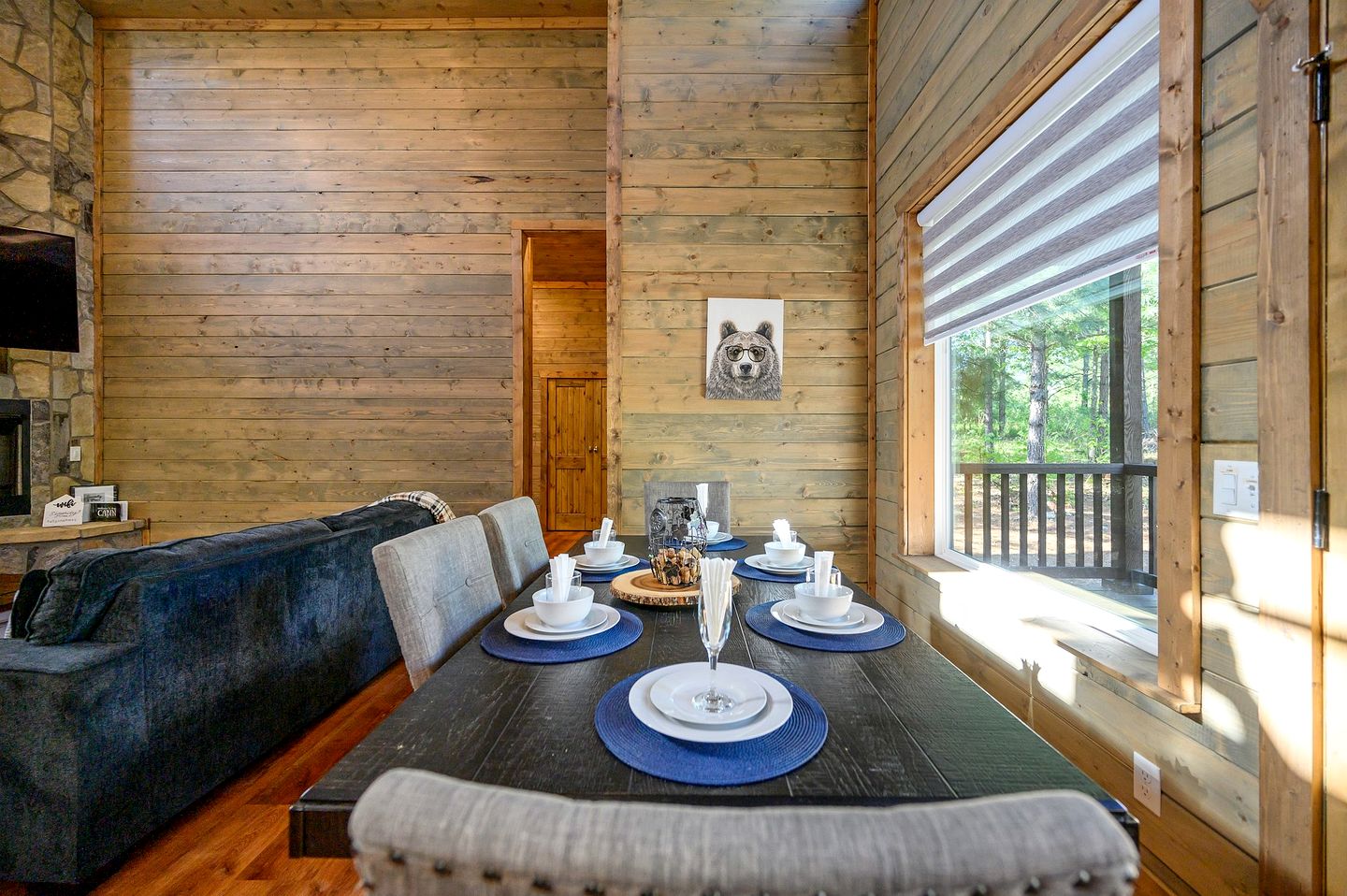 Mountain Serenity: Cozy Cabin Getaway in the Kiamichi Mountains with Hot Tub