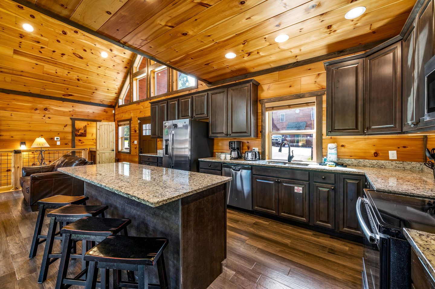 Cozy Cabin Glamping Rental in Gatlinburg, for Memorable Escapes to the Mountains