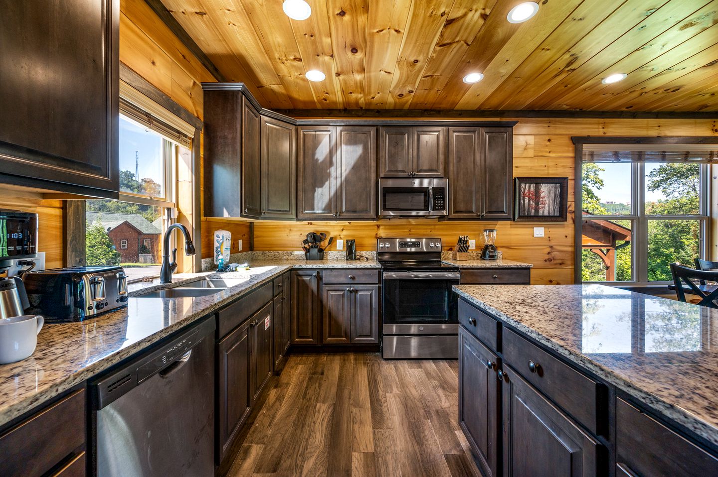 Cozy Cabin Glamping Rental in Gatlinburg, for Memorable Escapes to the Mountains