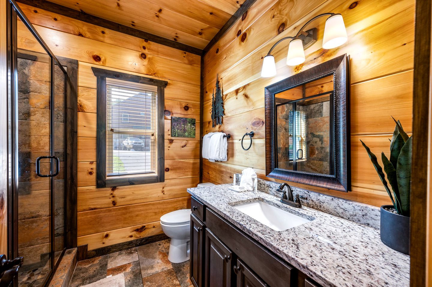 Cozy Cabin Glamping Rental in Gatlinburg, for Memorable Escapes to the Mountains