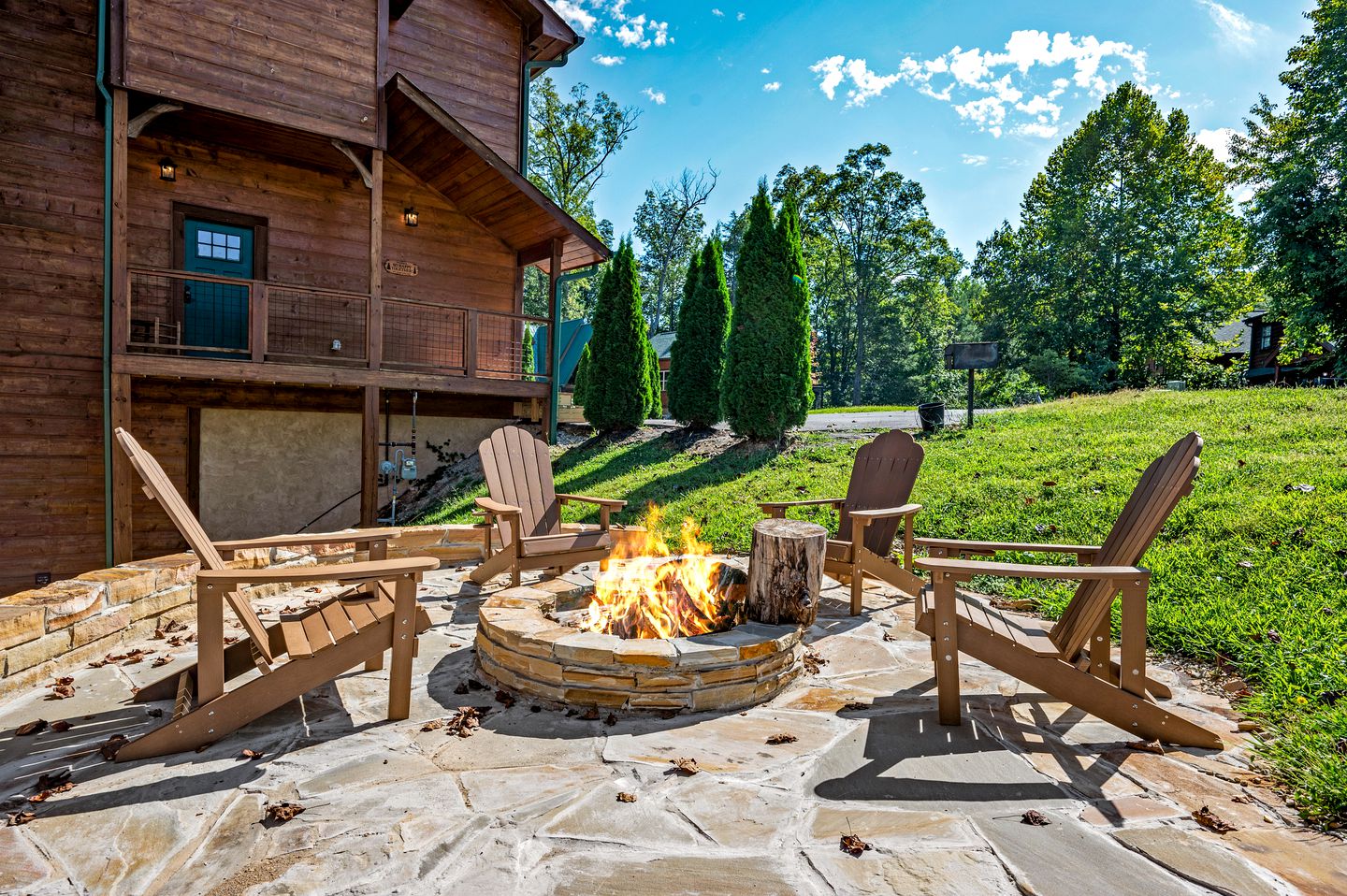Cozy Cabin Glamping Rental in Gatlinburg, for Memorable Escapes to the Mountains