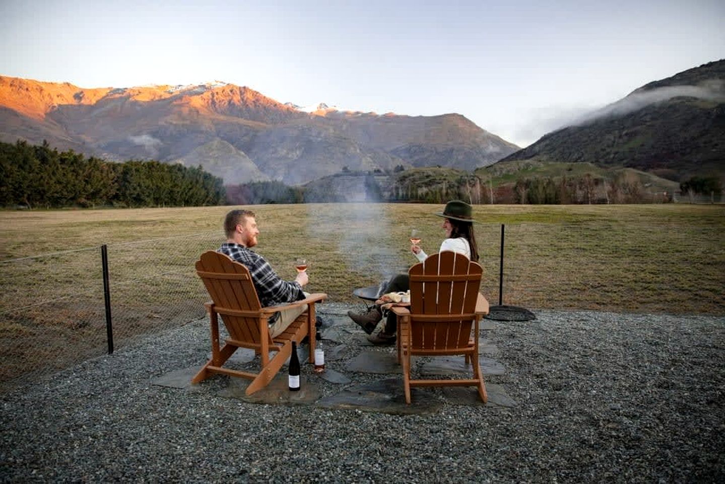 Mountain Tiny House with Amazing Views and Large Garden in Arrow Junction, South Island