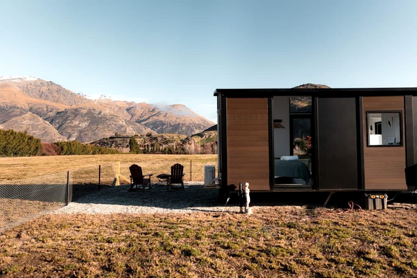 Mountain Tiny House with Amazing Views and Large Garden in Arrow Junction, South Island