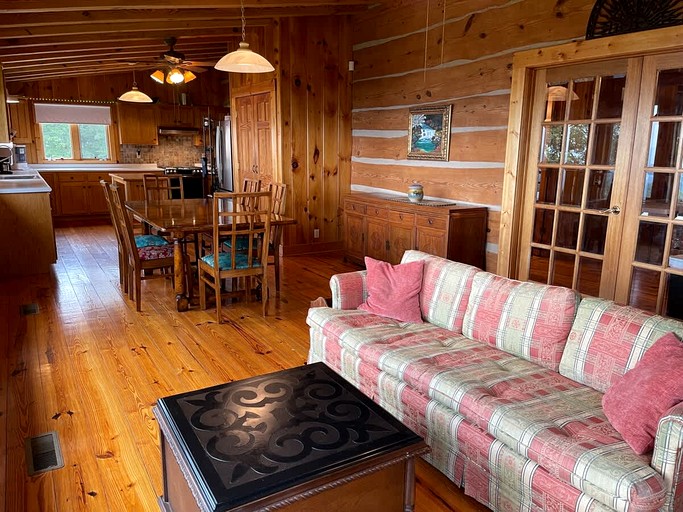 Cabins (United States of America, Rising Fawn, Georgia)