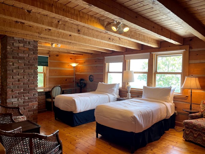 Cabins (United States of America, Rising Fawn, Georgia)