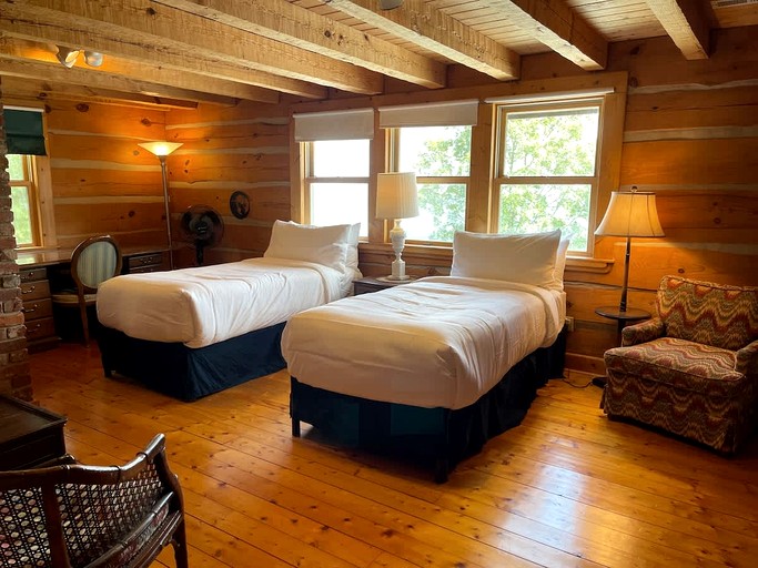 Cabins (United States of America, Rising Fawn, Georgia)