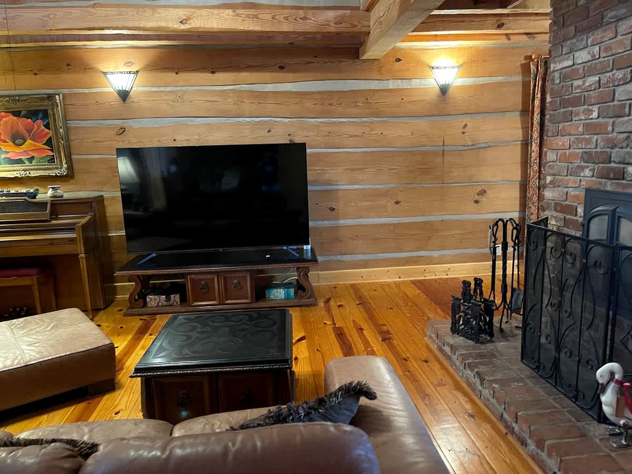 Rustic Log Cabin with Panoramic Mountain Views near Cloudland Canyon, Lookout Mountain GA