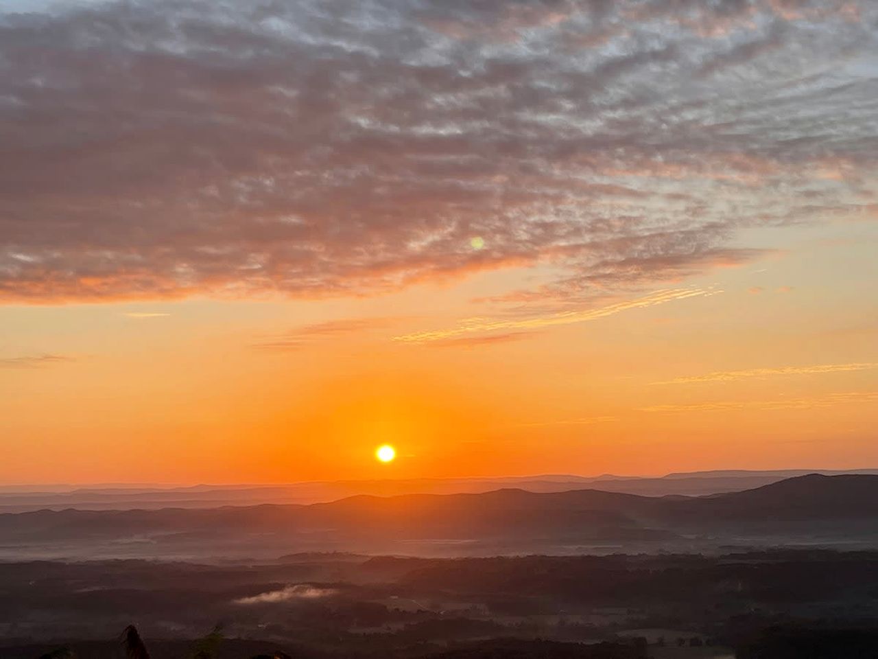 Rustic Log Cabin with Panoramic Mountain Views near Cloudland Canyon, Lookout Mountain GA