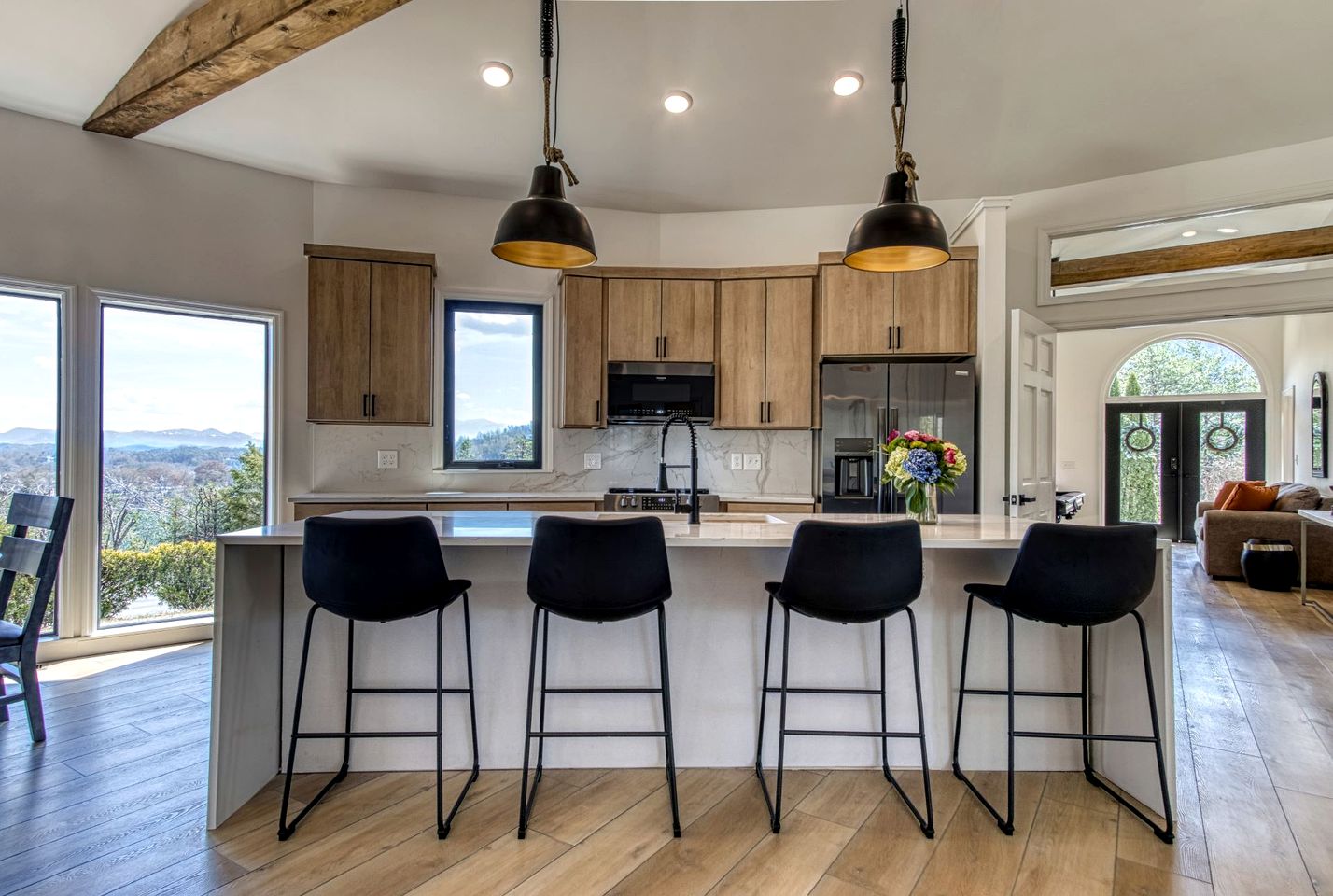 Unique Luxury Cabin with Hot Tub, Pool Table, and Arcade on Family Resort in Pigeon Forge, Tennessee