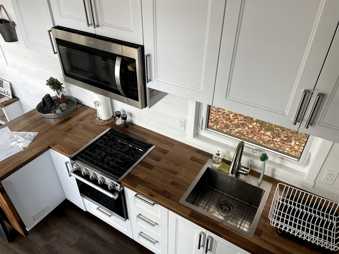 Gorgeous Tiny House Nestled Amidst Trees and Fire Pit Provided in Petawawa, Ontario