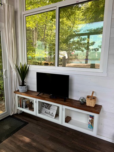 Tiny houses (Canada, Petawawa, Ontario)