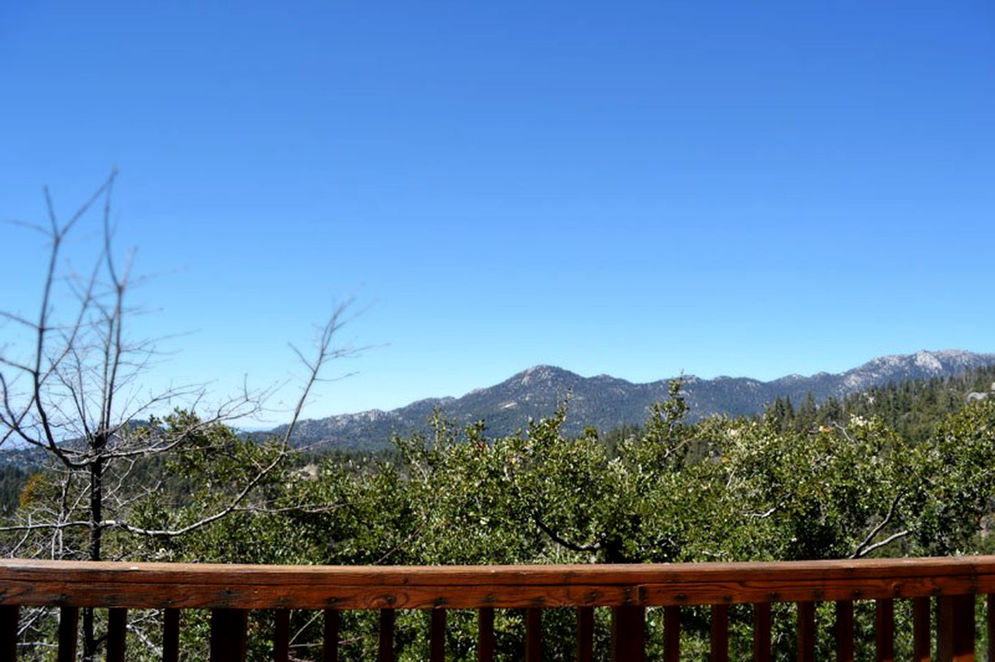 Mountain View Cabin with Private Hot Tub in Idyllwild, California