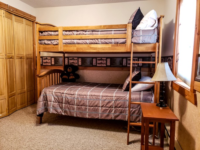 Vacation Rentals (United States of America, Cameron, Montana)