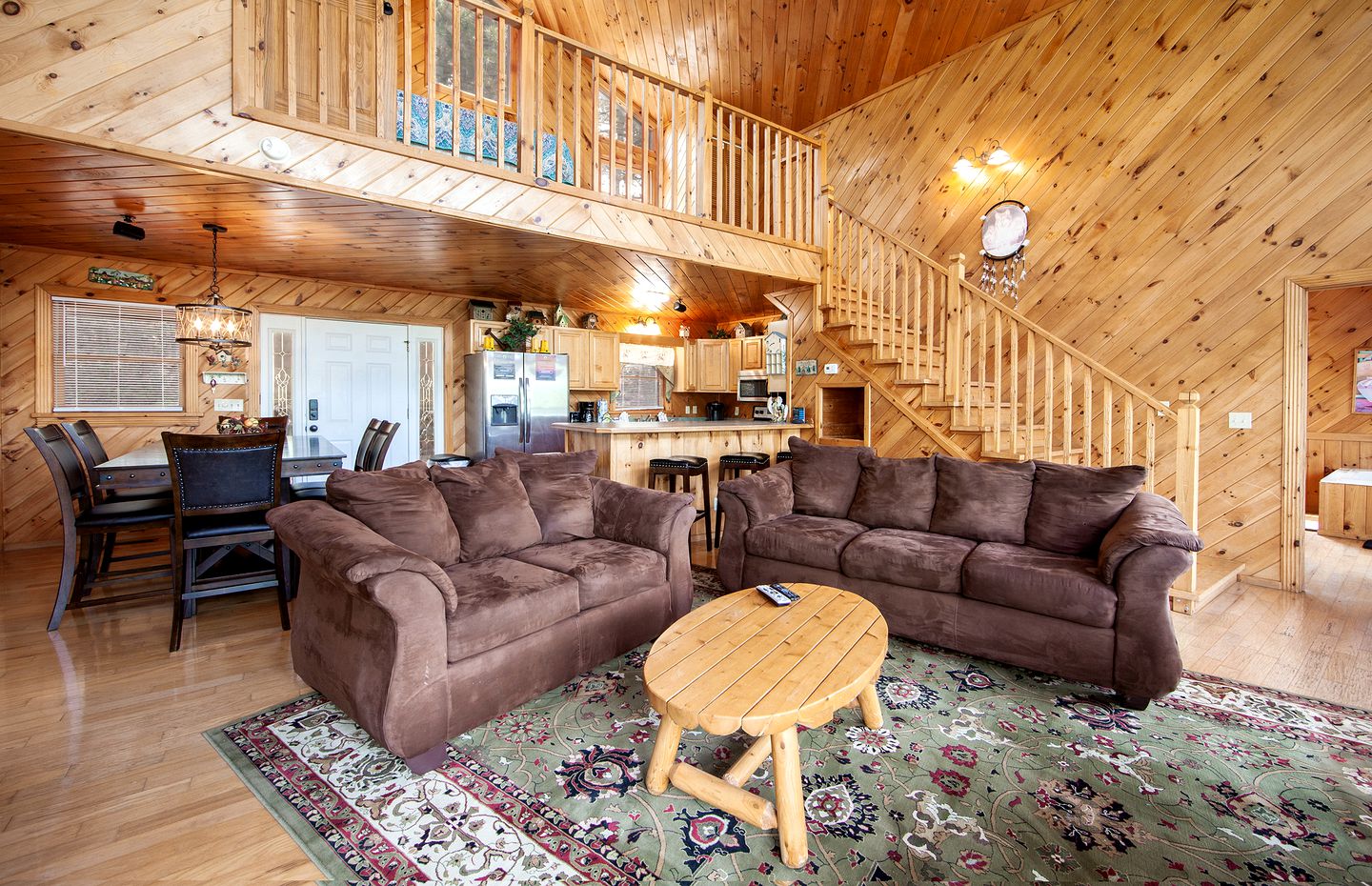 Fully-Equipped Luxury Cabin with Stunning Views of the Great Smoky Mountains, Tennessee