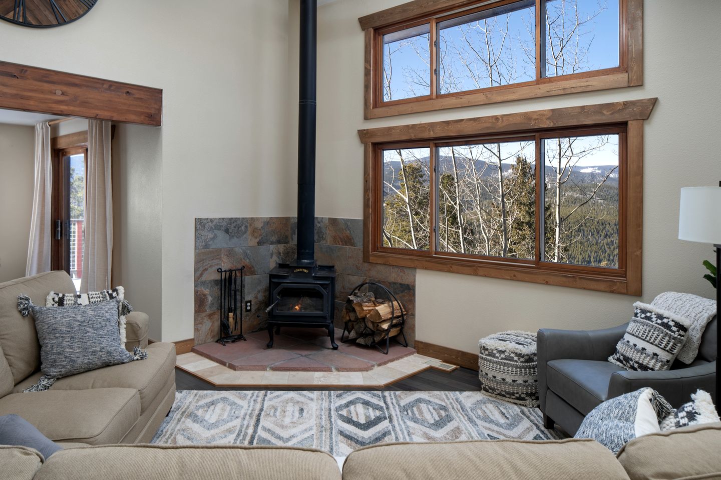Wonderful Cabin Nestled Amidst Trees in the Mountains of Nederland, Colorado