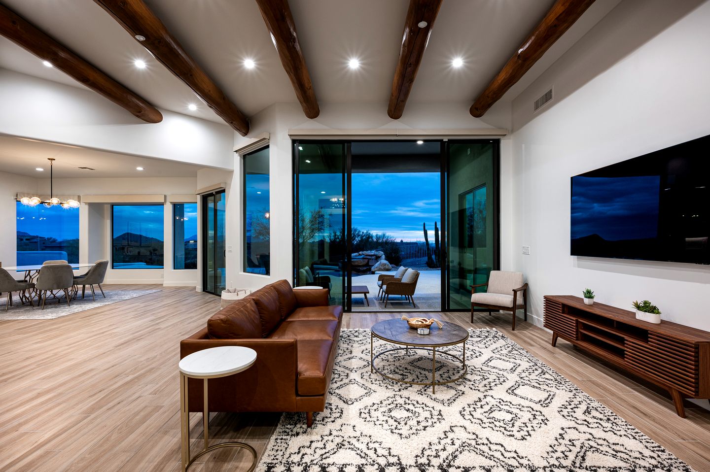 Impressive Rental with Incredible Modern Interior in Arizona