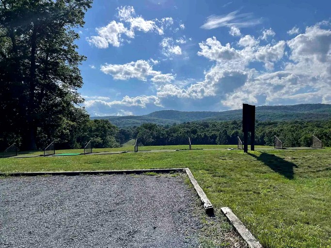 Cabins (United States of America, Hedgesville, West Virginia)