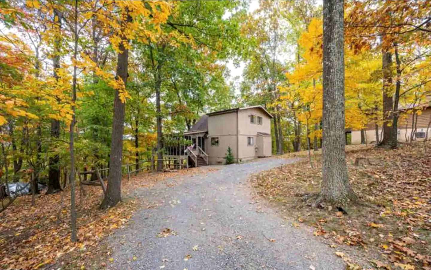 Stunning Secluded Cabin with All Resort Amenities in Hedgesville, West Virginia