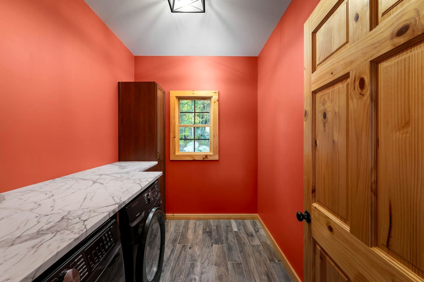 Luxury Log Cabin with Panoramic Mountain Views in Conway, New Hampshire