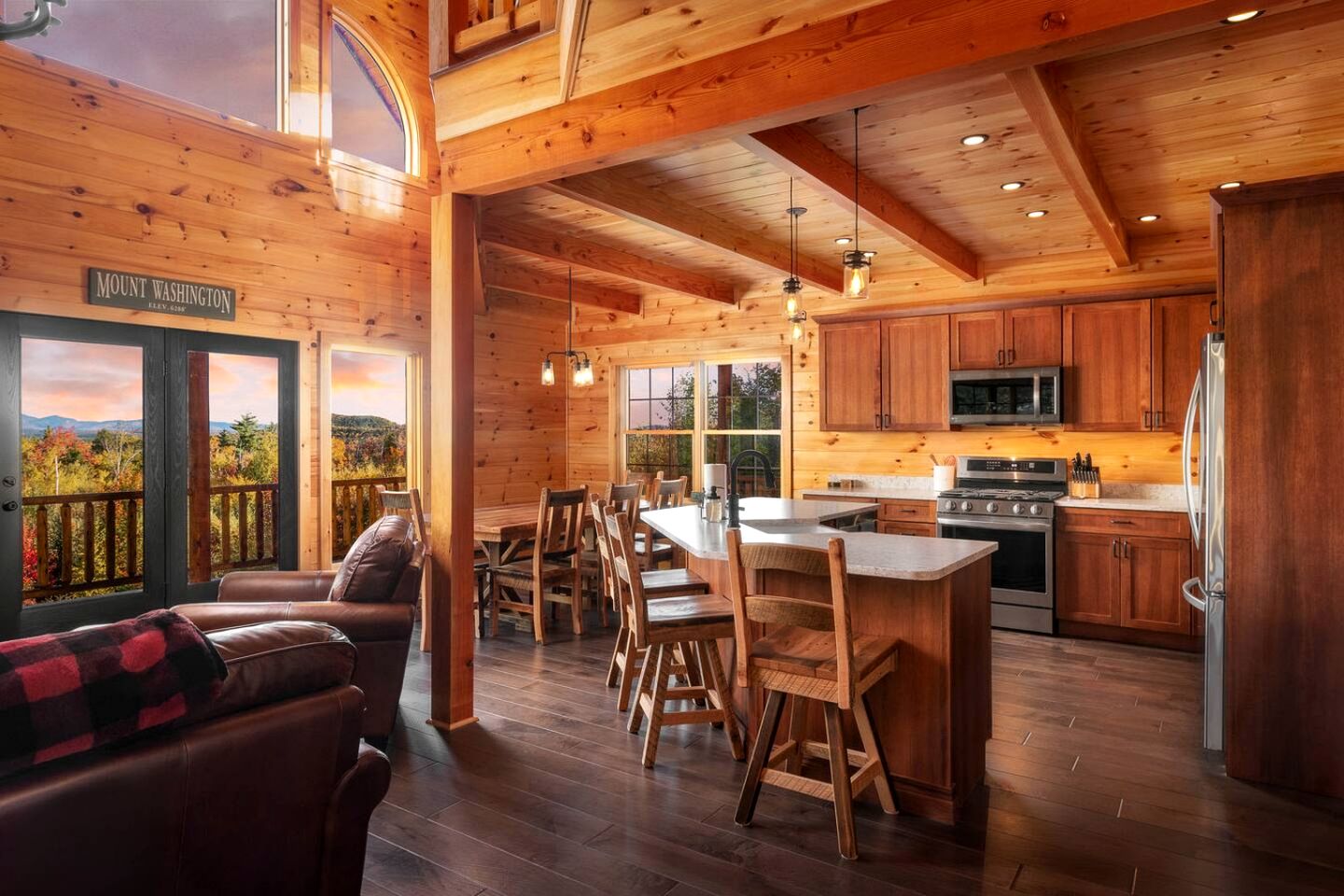 Luxury Log Cabin with Panoramic Mountain Views in Conway, New Hampshire