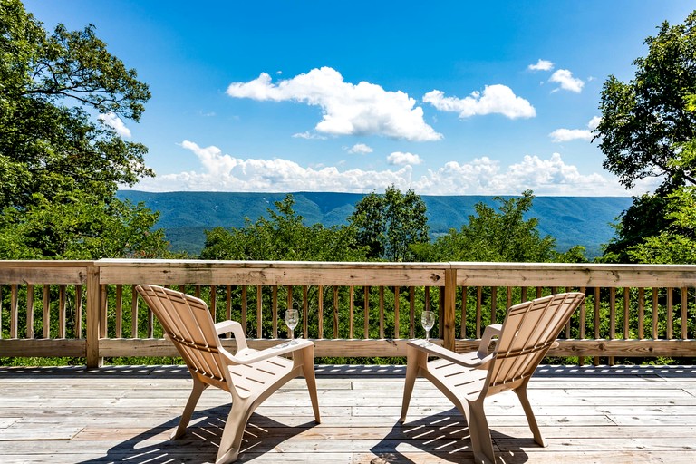 Cabins (United States of America, Great Cacapon, West Virginia)