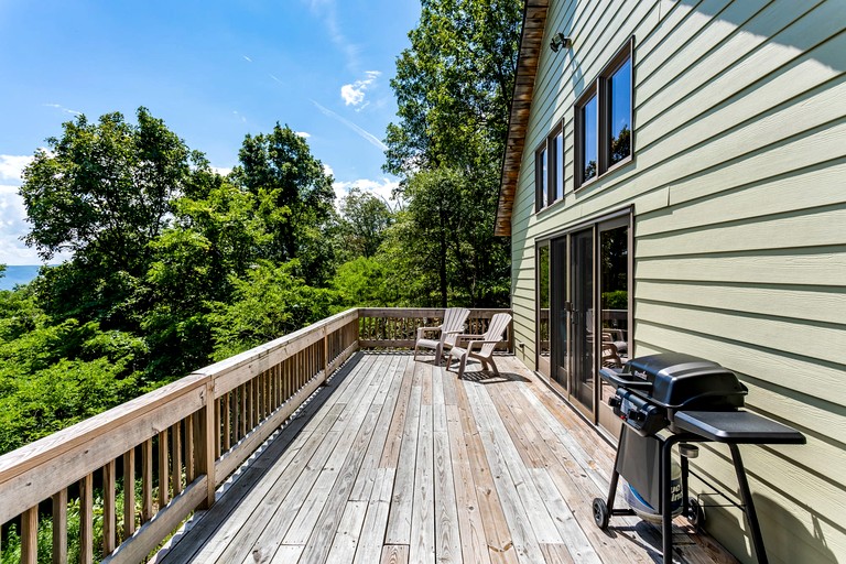 Cabins (United States of America, Great Cacapon, West Virginia)