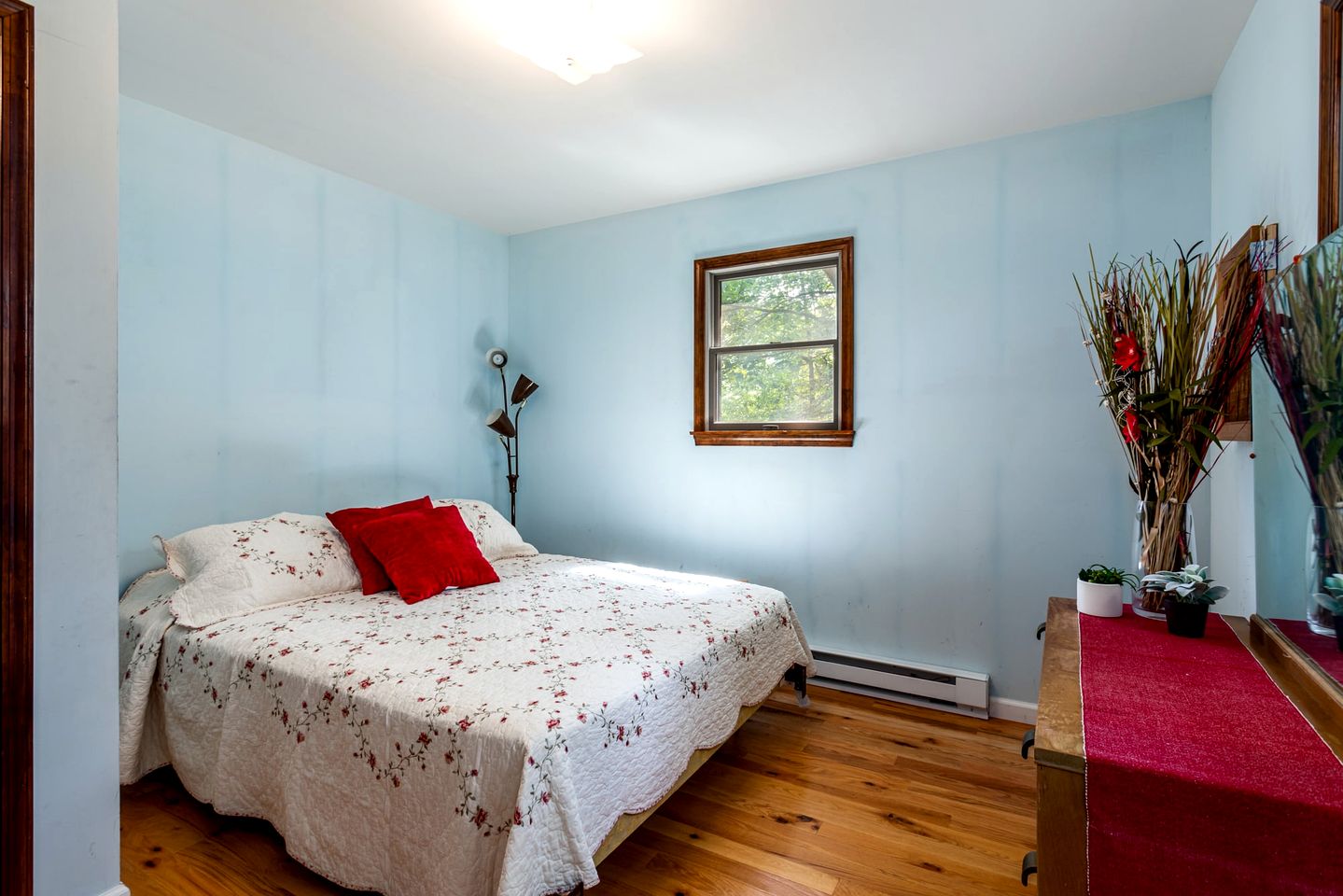 Mountainside Cabin with Hot Tub, Fire Pit and Deck Tucked Away in the Woods of Great Cacapon, WV