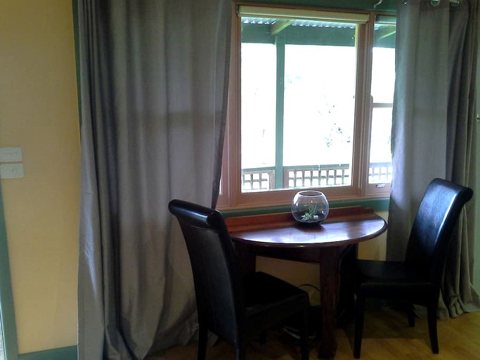 Cabins (Ararat, Victoria, Australia)