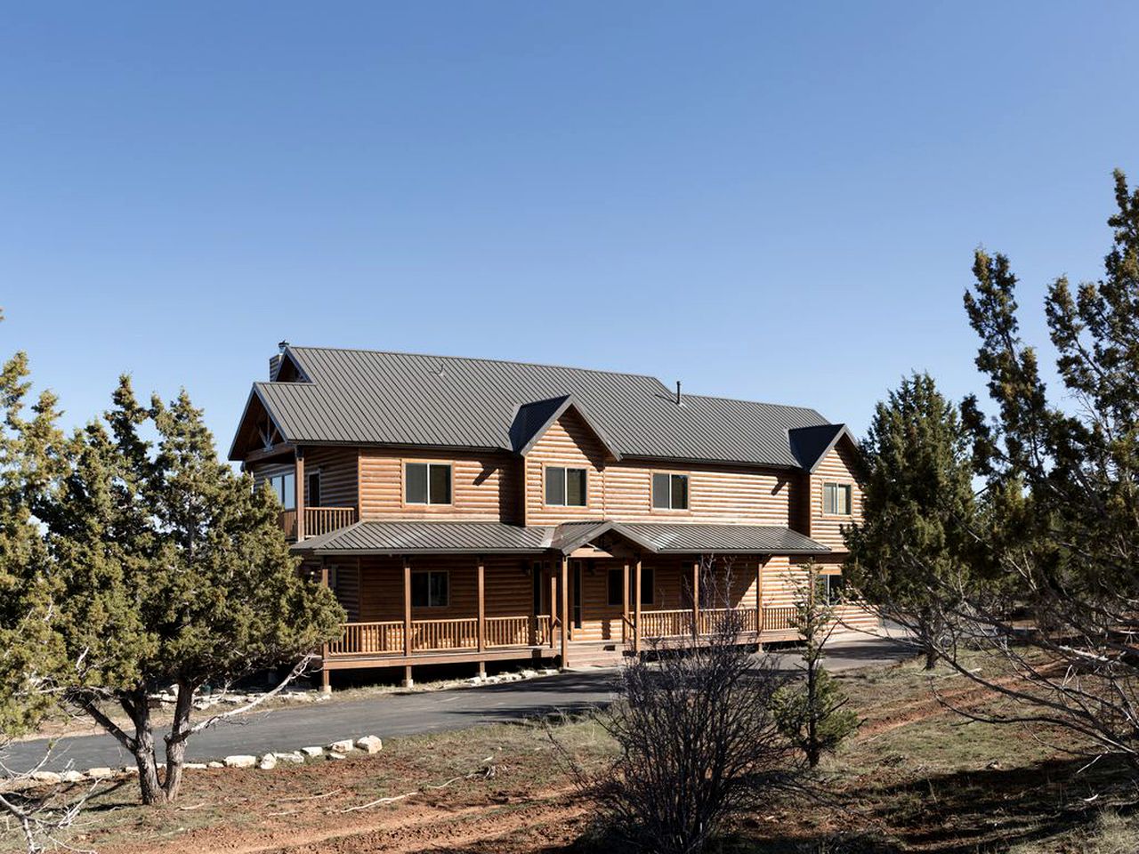 Western Cabin Surrounded by Sublime Natural Beauty near Zion National Park in Utah