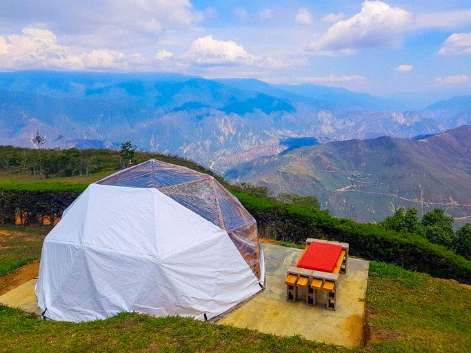 Bubbles & Domes (Los Santos, Santander, Colombia)