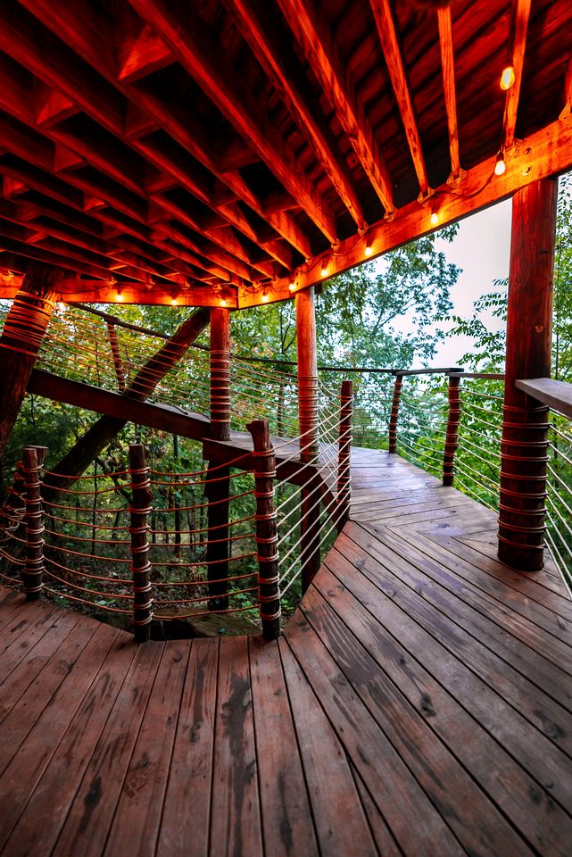Mountaintop Tree House Retreat With Scenic Views Close to Chattanooga and Tennessee Valley, Georgia