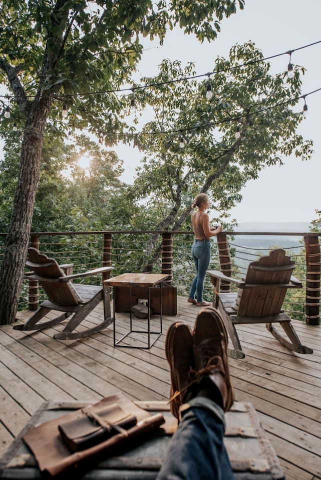 Mountaintop Tree House Retreat With Scenic Views Close to Chattanooga and Tennessee Valley, Georgia